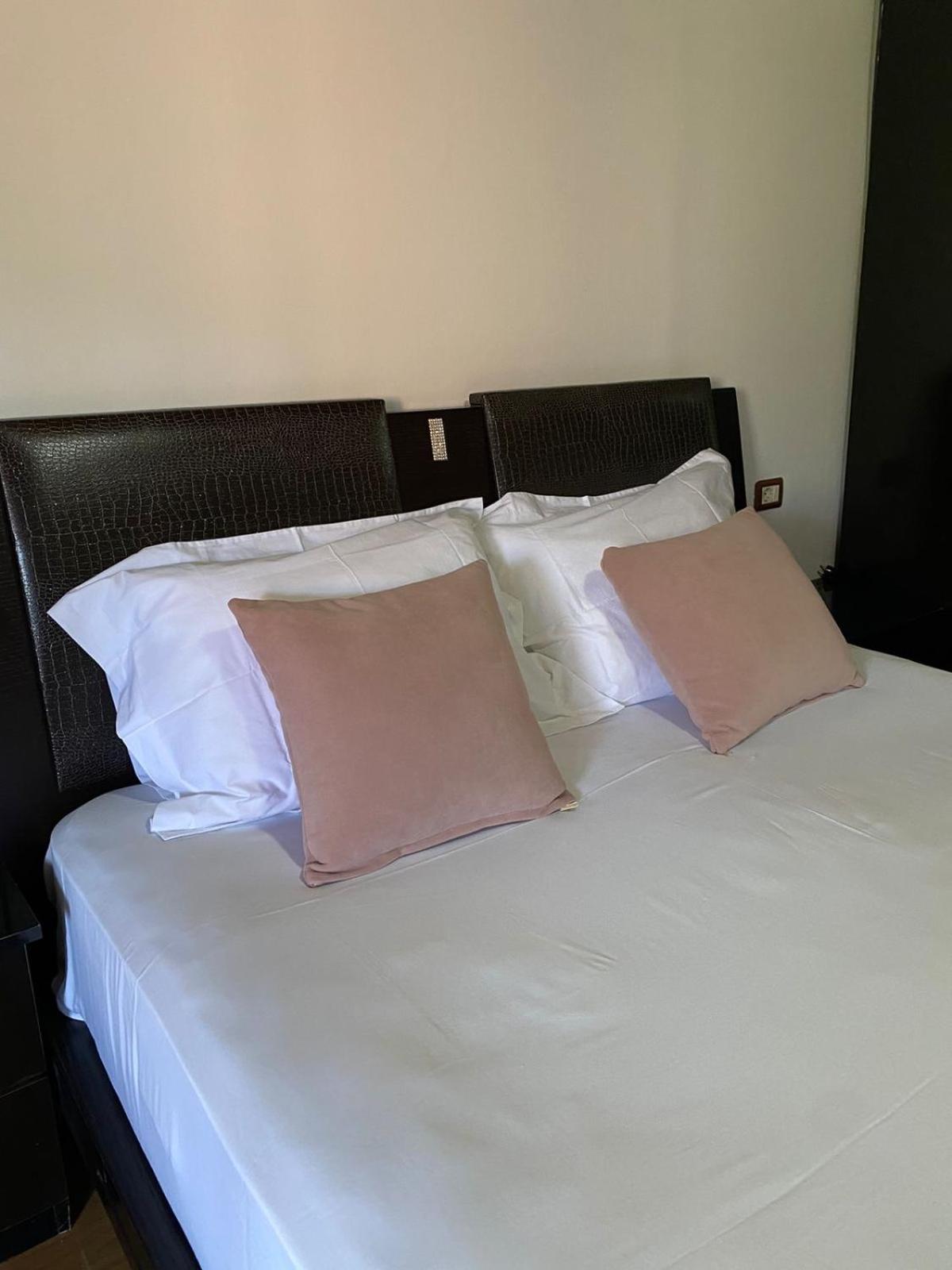 Bertis Guest House Gjirokastër Dış mekan fotoğraf